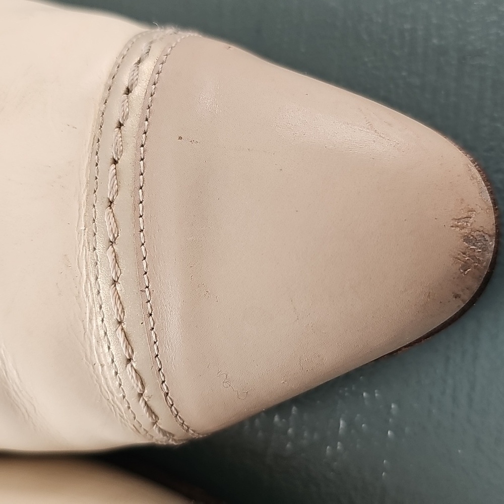 Salvatore Ferragamo Women's Cream/tope Kitten Heal Leather Shoes. Size 6.5 - Picture 2 of 11